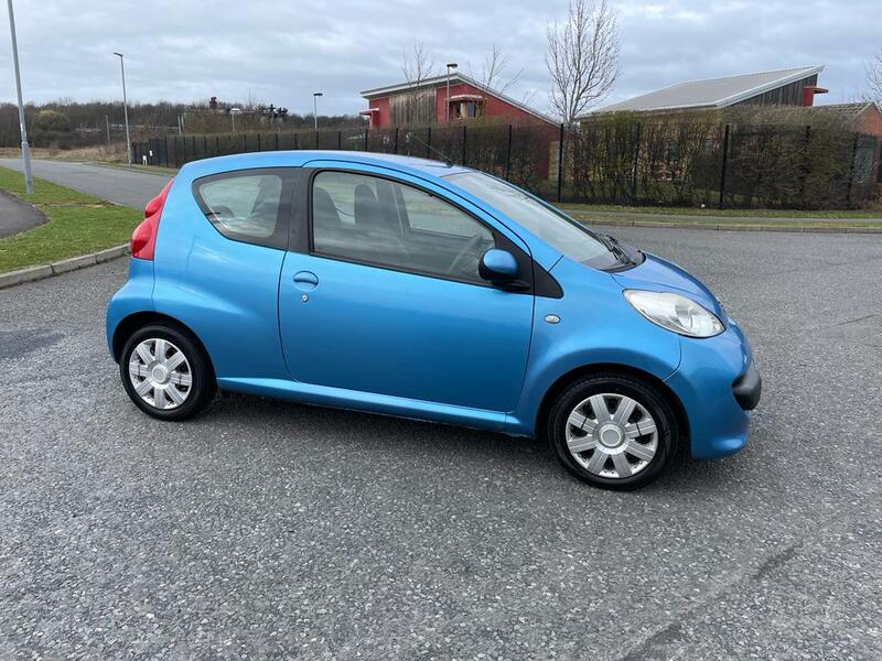 PEUGEOT 107
